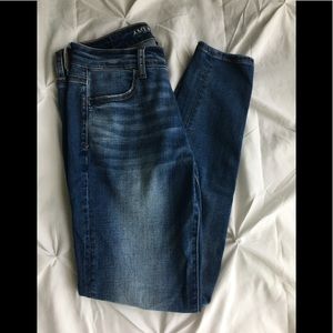 American Eagle super stretch Jeans